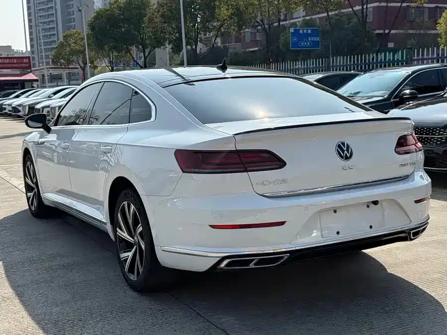 Volkswagen FAW-Volkswagen CC 2021 380TSI Eye-catching Edition фото 9