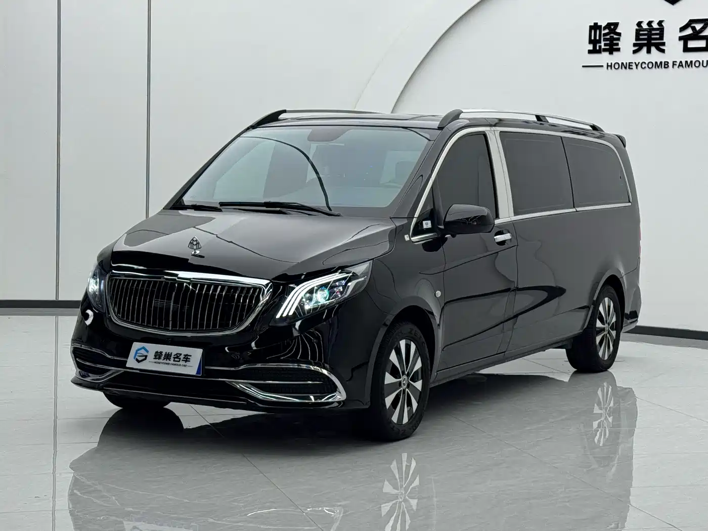 Mercedes-Benz Vito 2023 2.0T Elite 7-Seater