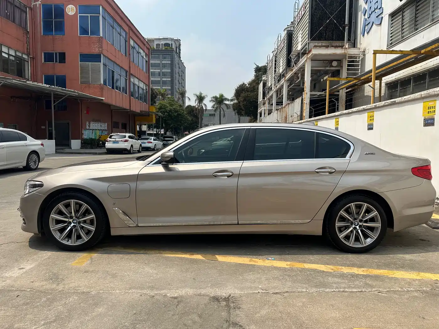 BMW 5 SERIES NEW ENERGY