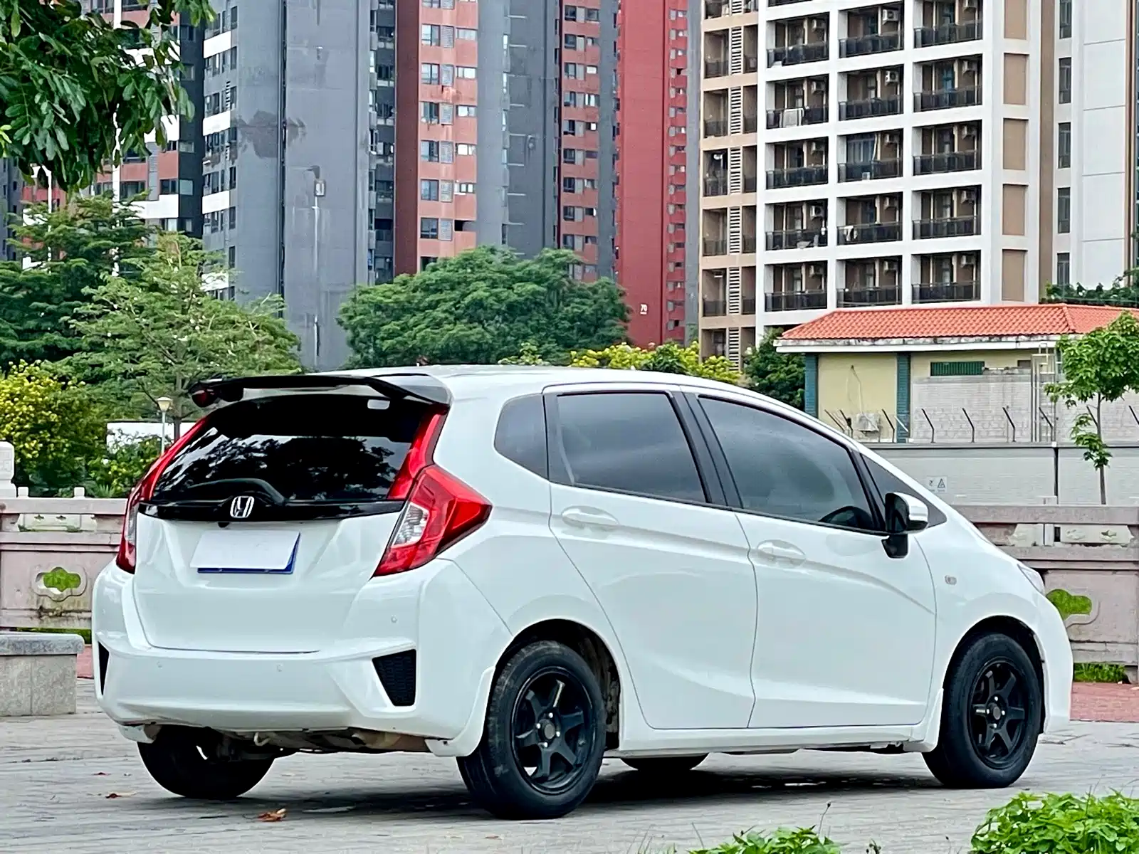 Фото 6 - Honda Fit