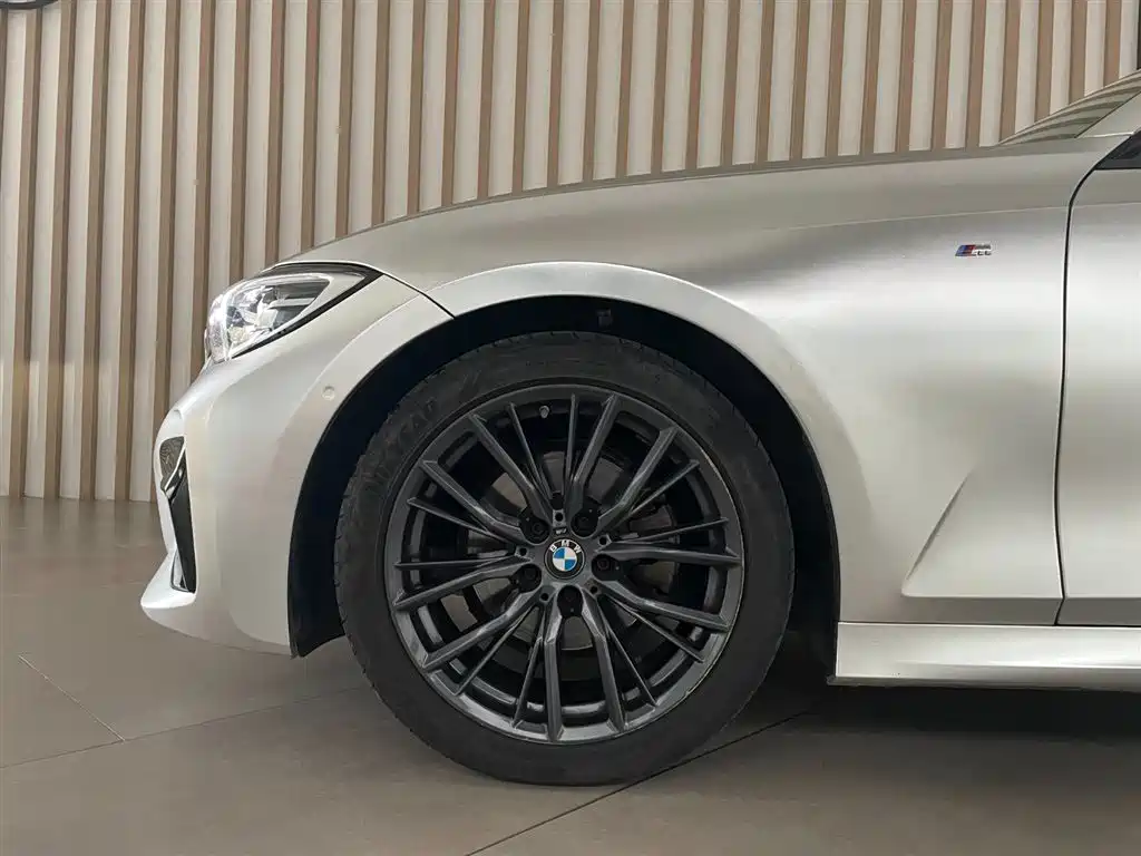 Фото 8 - BMW 3 Series