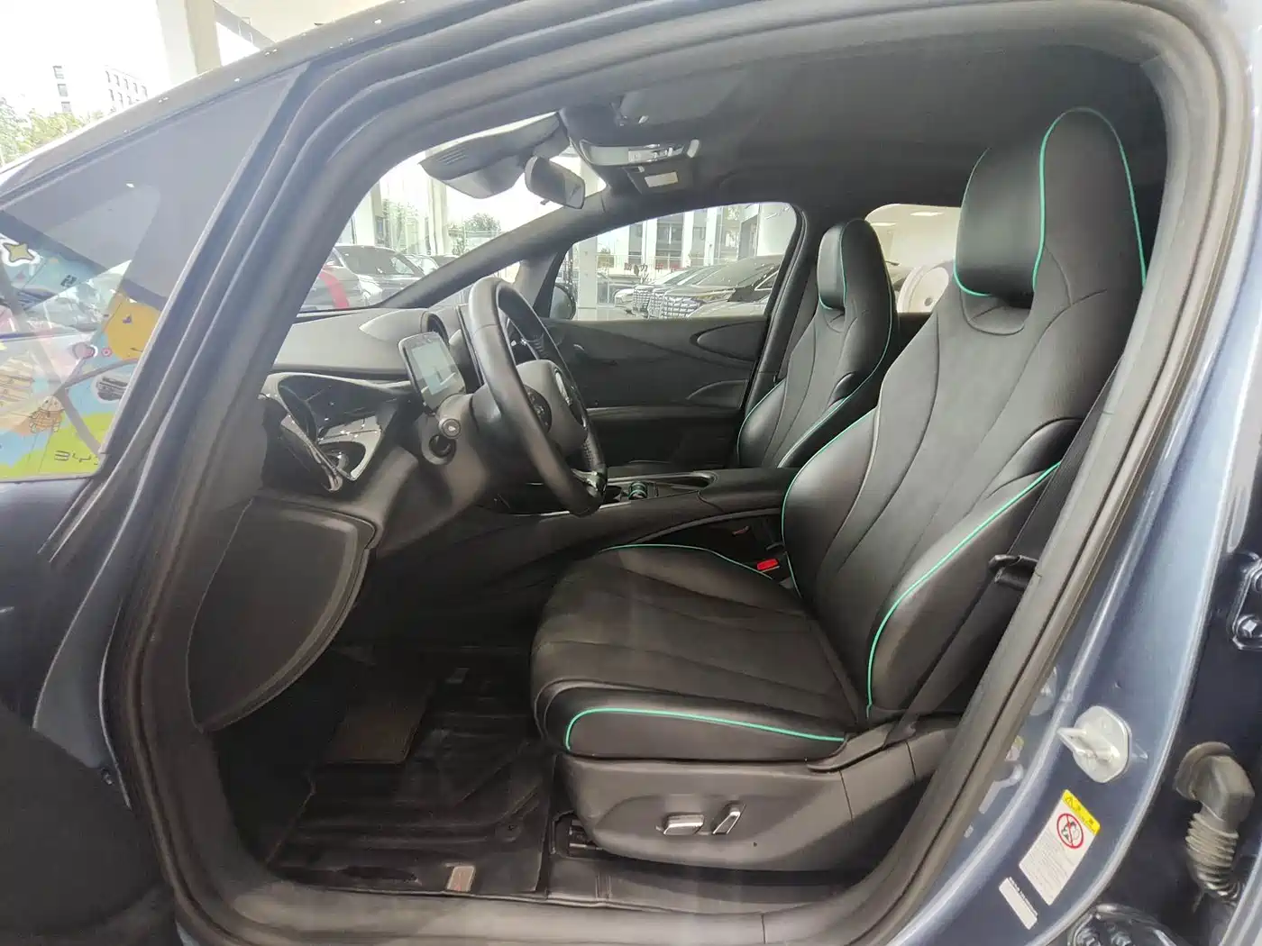 Photo 9 - BYD Dolphin
