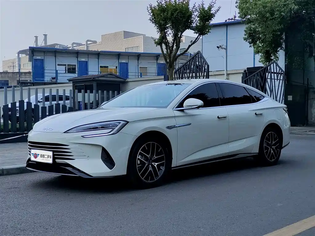 BYD Seal 2024 Glory Edition DM-i 1.5L 121km Prestige