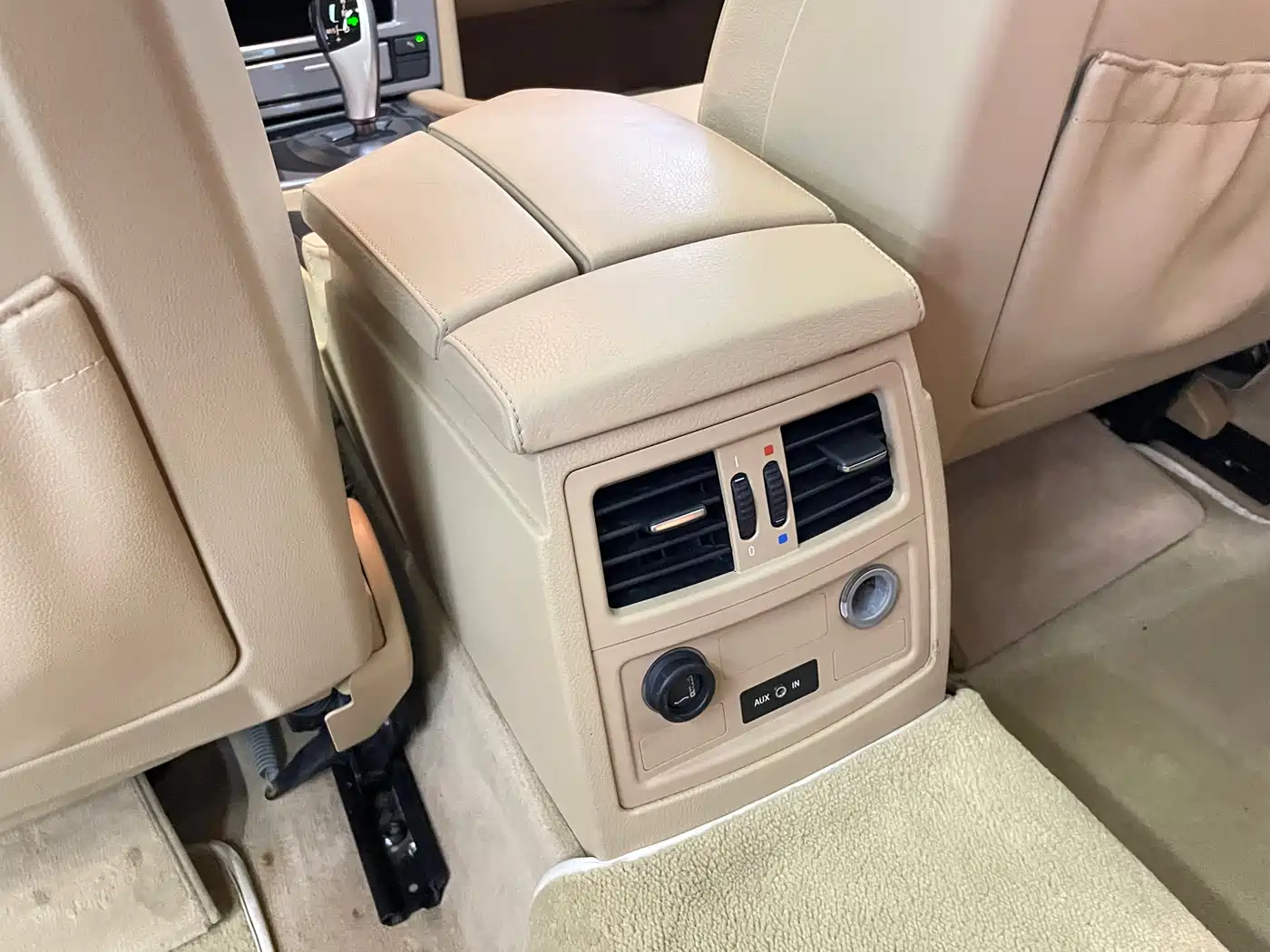 BMW 5 Series 2009 520Li Premium фото 38