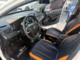 Photo 4 - Baojun 310
