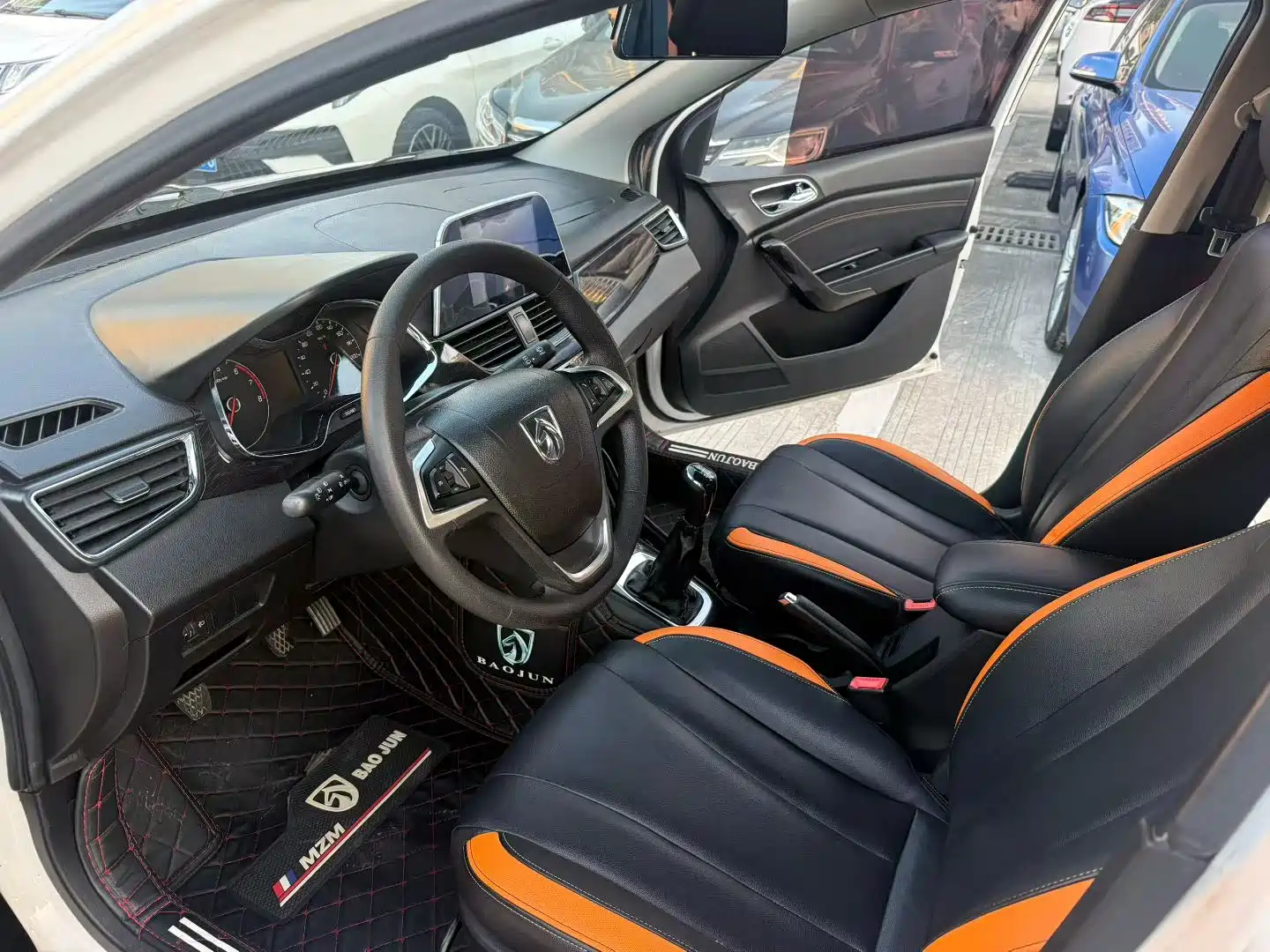 Photo 4 - Baojun 310
