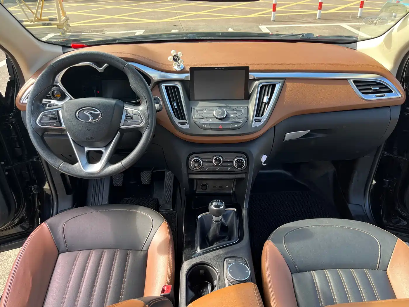 Soueast DX7 2017 2017 1.5T Manual Luxury