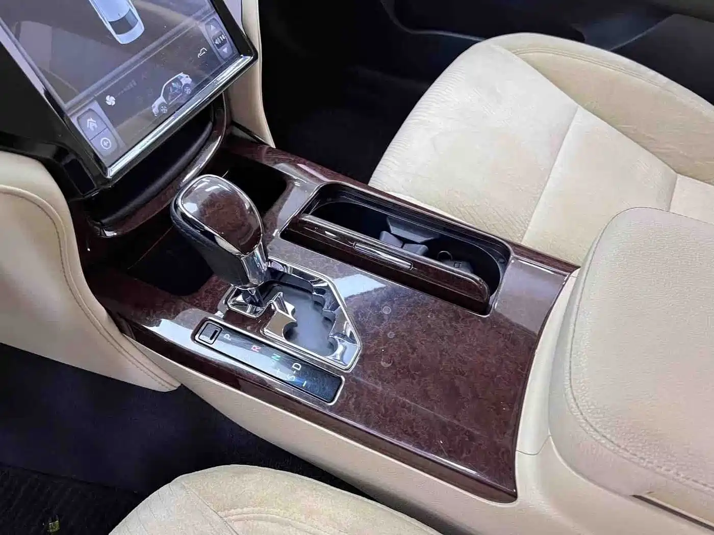 Toyota Crown 2019 2018 2.0T Pioneer Edition