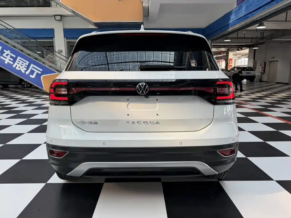 Volkswagen Tacqua 2023 2021 1.5L Automatic Smart Connect Edition