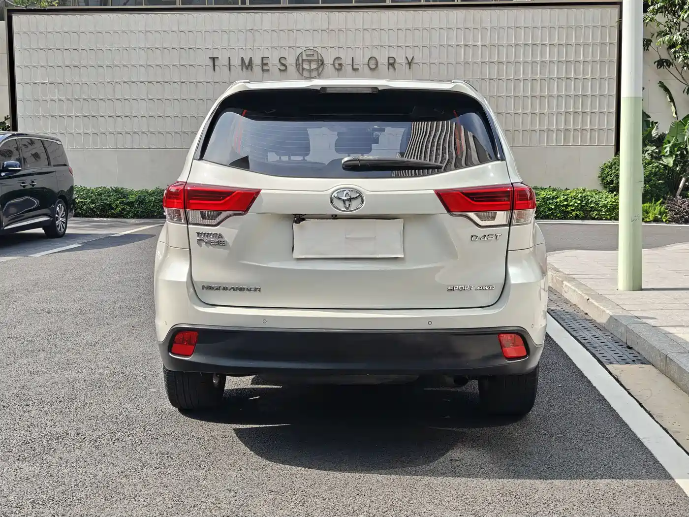 Toyota Highlander 2018 2.0T 4WD Luxury 7-seater China VI фото 3