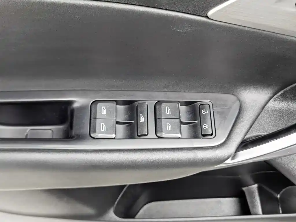 Geely Atlas 2016 2016 2.0L Manual Smart·Style Edition