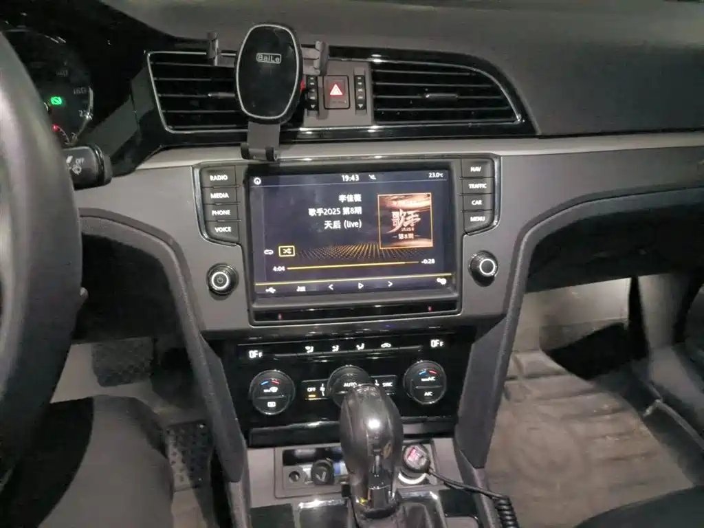 Volkswagen Lamando 2018 280TSI DSG Comfort Edition фото 10