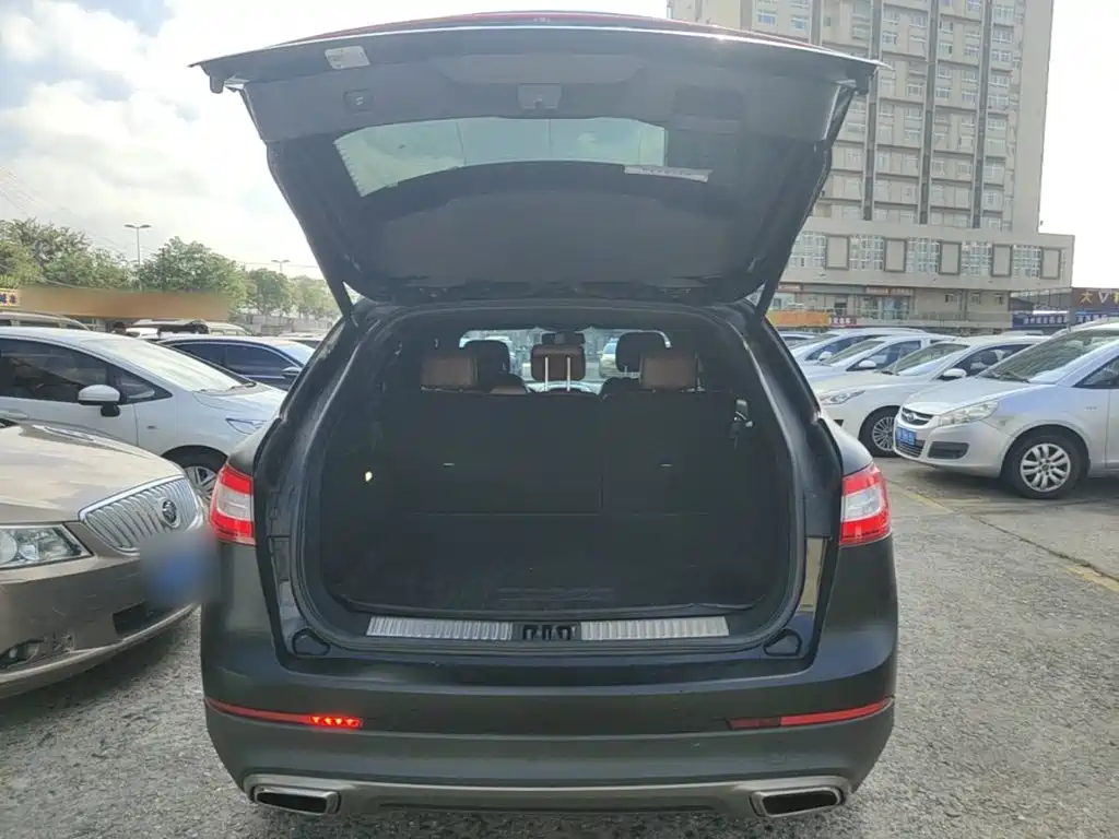 Photo 19 - Lincoln MKX