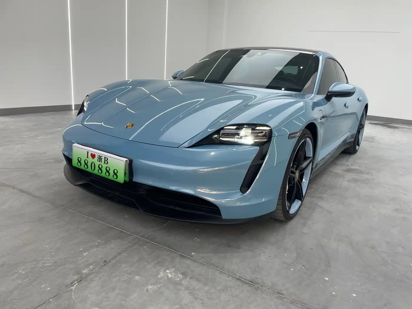 Porsche Taycan 2020 Taycan фото 3