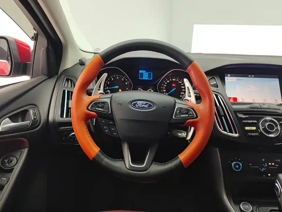 Ford Focus 2017 2017 Hatchback 1.6L Auto Comfort Smart Edition