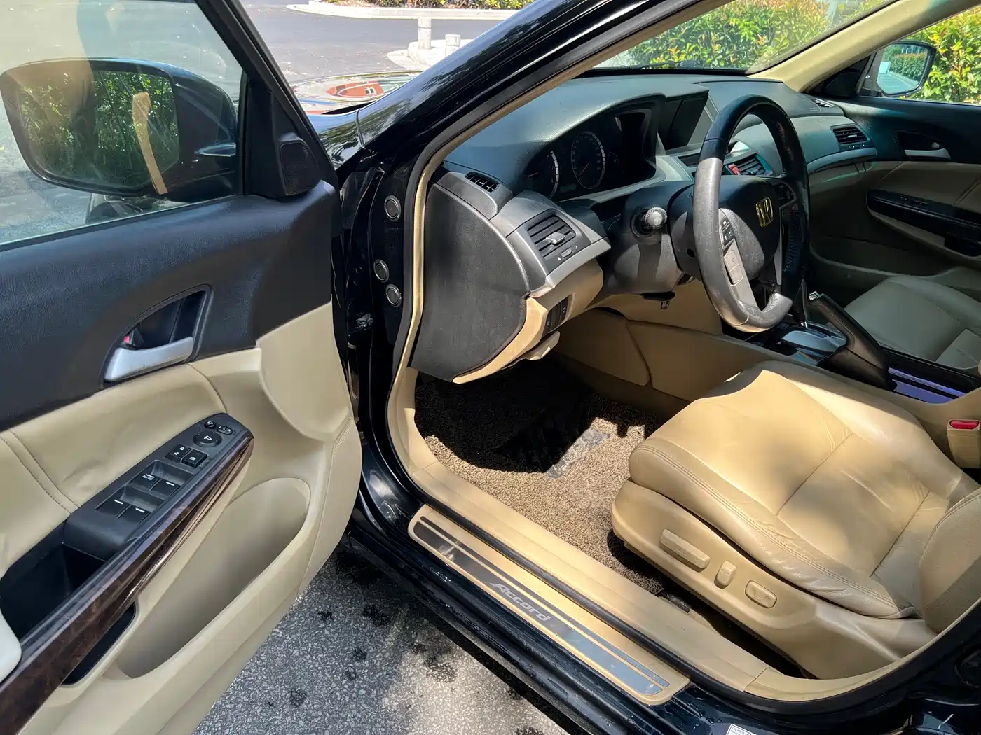 Фото 8 - Honda Accord