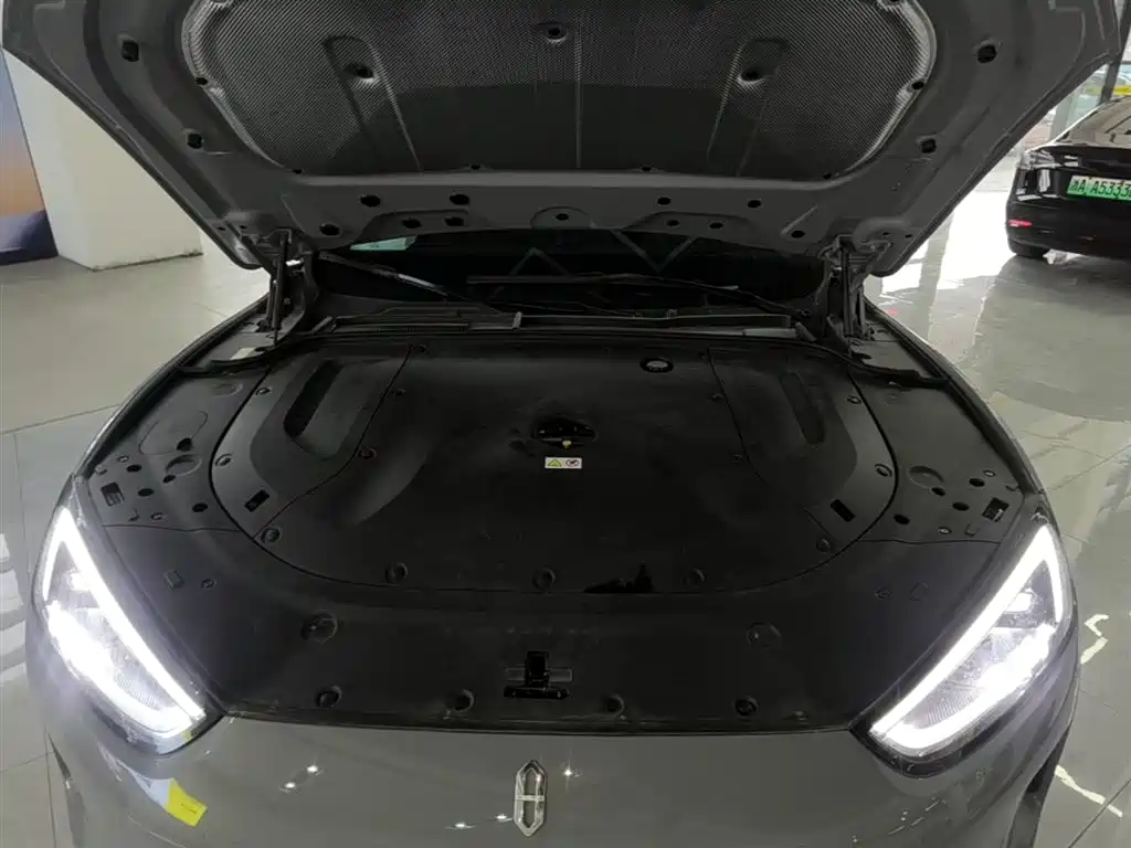 AITO Wenjie AITO M5 2025 Extended Range Ultra AWD фото 20