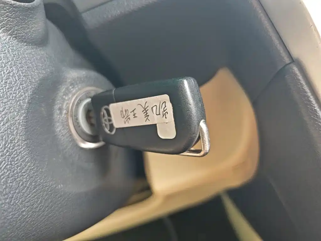 Toyota Camry 2017 2016 2.0E 10th Anniversary Elite Edition