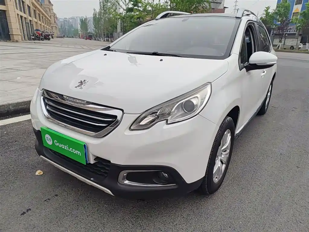 Peugeot 2008 2014 1.6L Automatic Fashion Edition фото 2