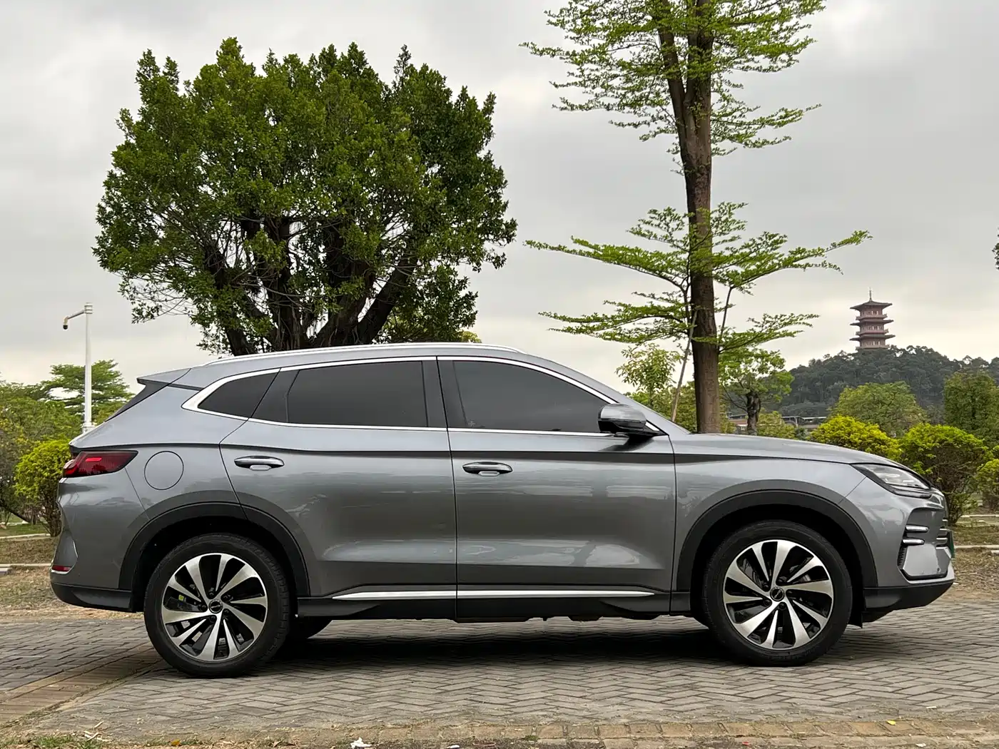 BYD Song PLUS PHEV 2023 Champion Edition DM-i 110KM Flagship фото 4