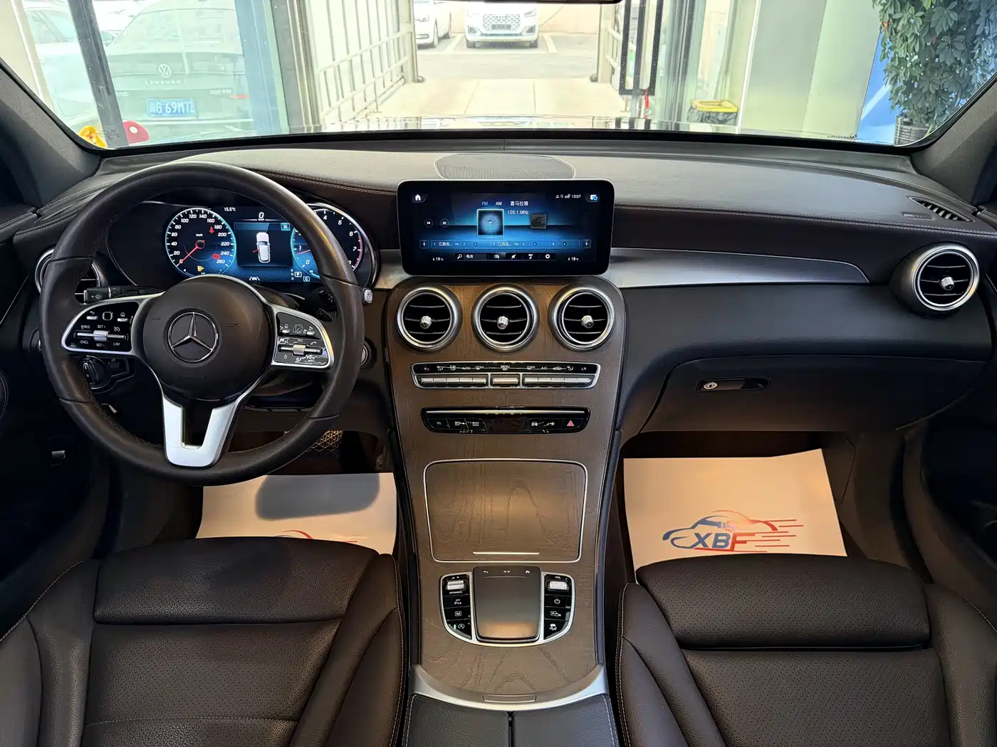 Mercedes-Benz GLC 2021 GLC 300 L 4MATIC Sporty фото 5