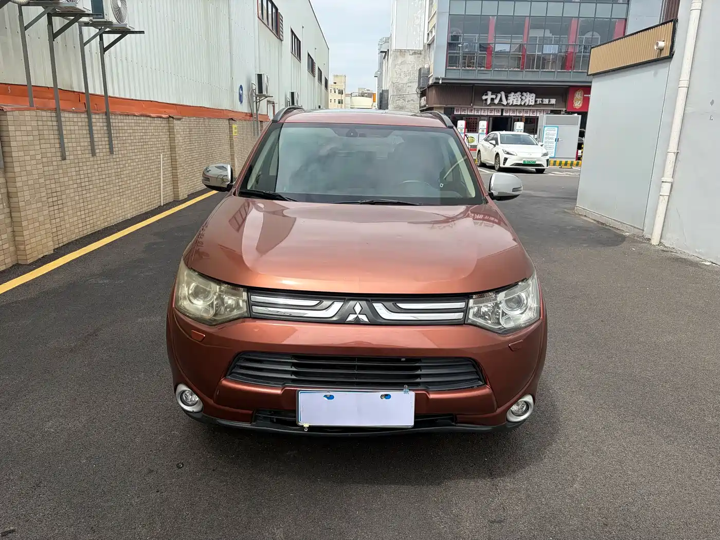 Mitsubishi Outlander (Import) 2013 2013 2.4L 4WD Luxury Navigation 7-seater