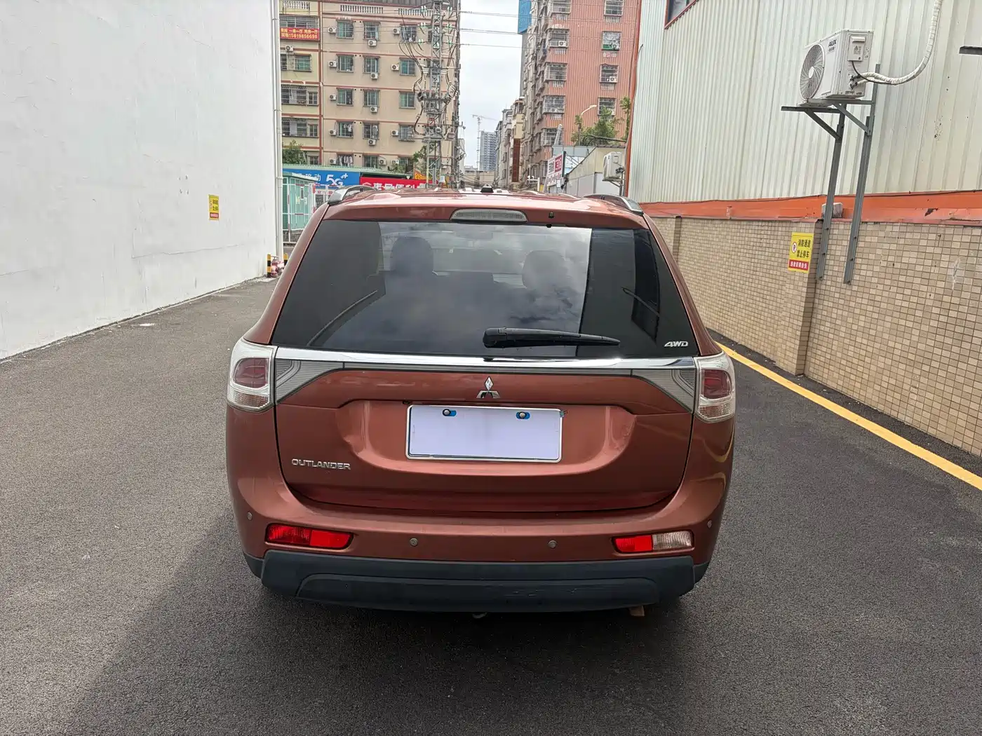 Mitsubishi Outlander (Import) 2013 2013 2.4L 4WD Luxury Navigation 7-seater