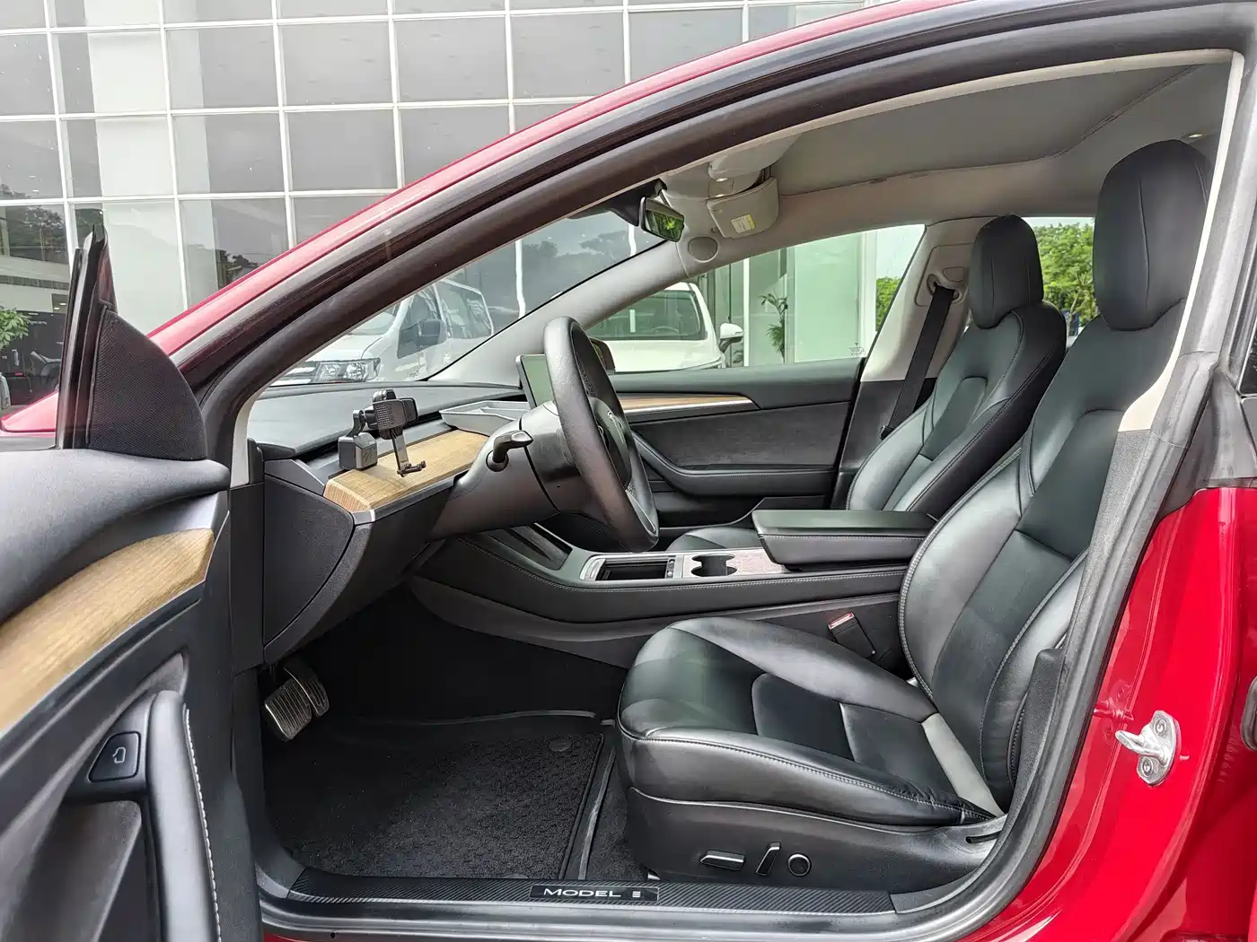 Photo 6 - Tesla Model 3