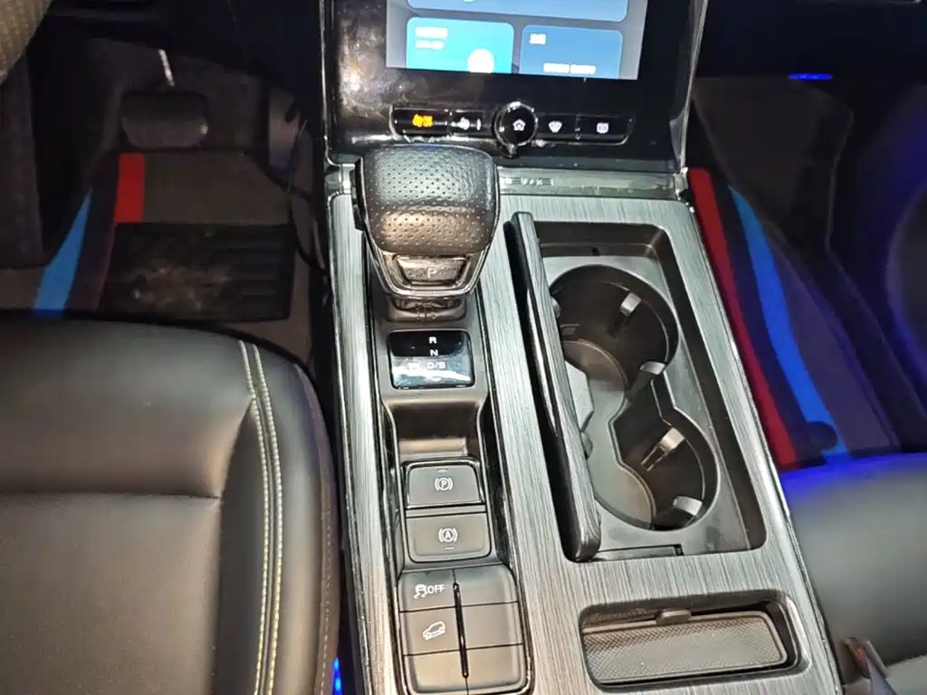 Roewe RX5 2022 2021 PLUS 330TGI Automatic China-Chic Smart Edition