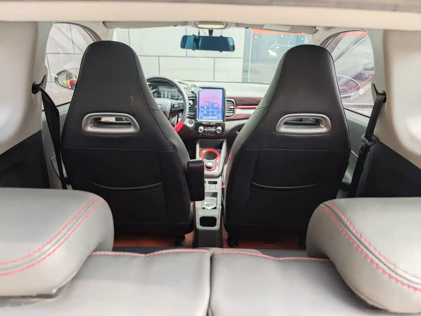 QQ New Energy Little Ant 2022 2022 Facelift Sweet Edition Full Sugar NMC 30.6kWh 30kW 301km