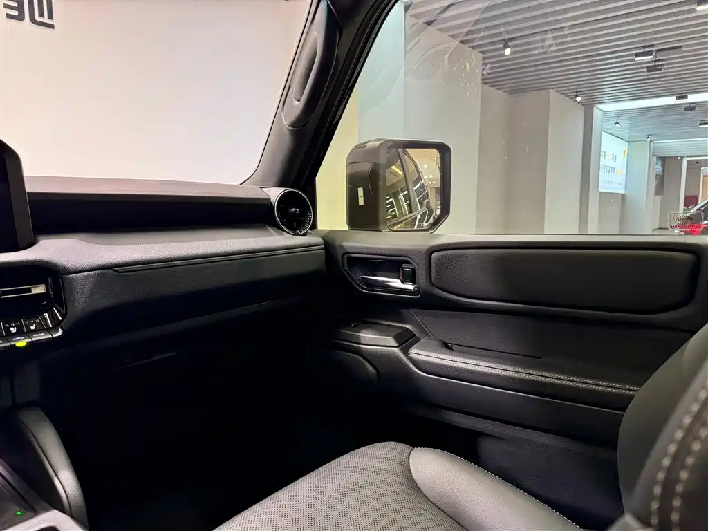 Toyota Prado 2024 2.4T All-Terrain TX Edition 5-Seater фото 25