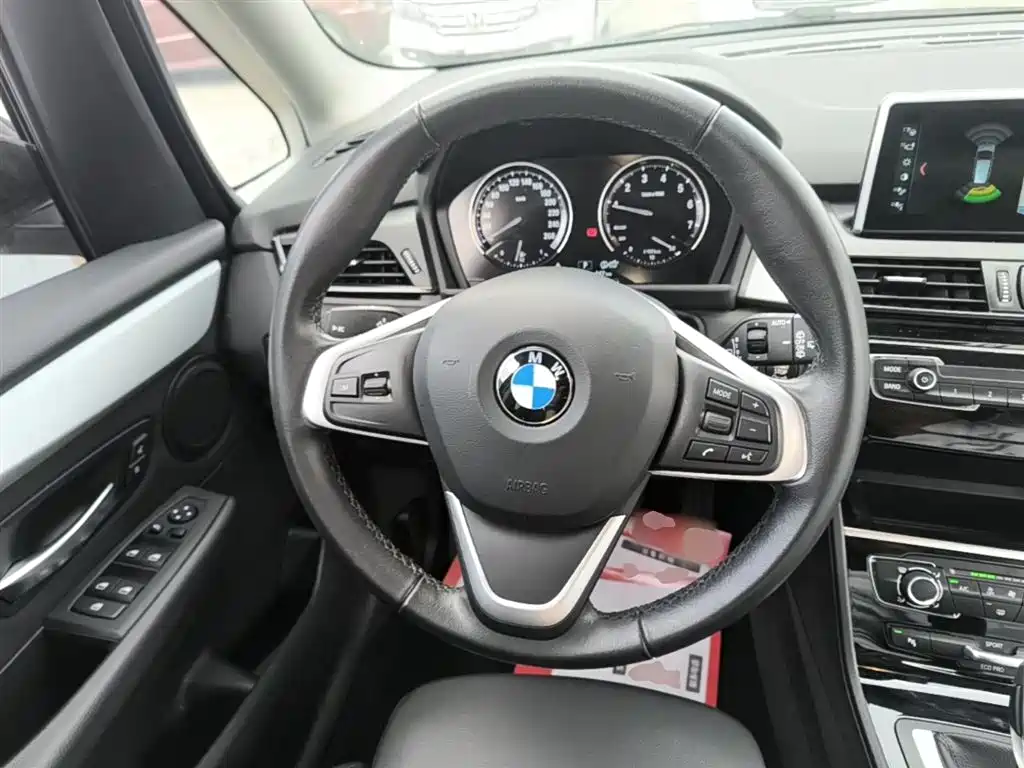 BMW 2 Series Gran Tourer 2019 220i Leading фото 11