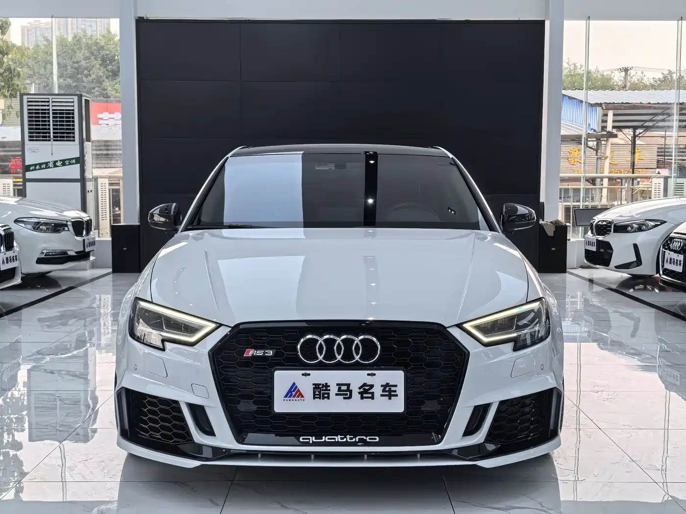 Audi A3 2018 30th Anniversary Limousine 40 TFSI Style фото 3