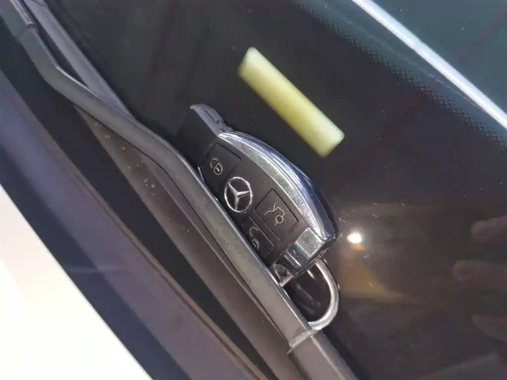 Mercedes-Benz C-Class 2018 C 200 L 4MATIC Sport Edition фото 9