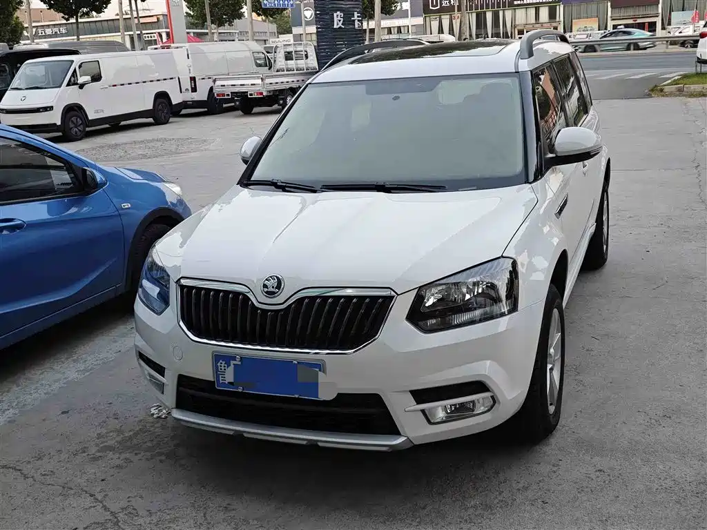 Škoda Yeti 2017 TSI280 DSG Advance фото 2