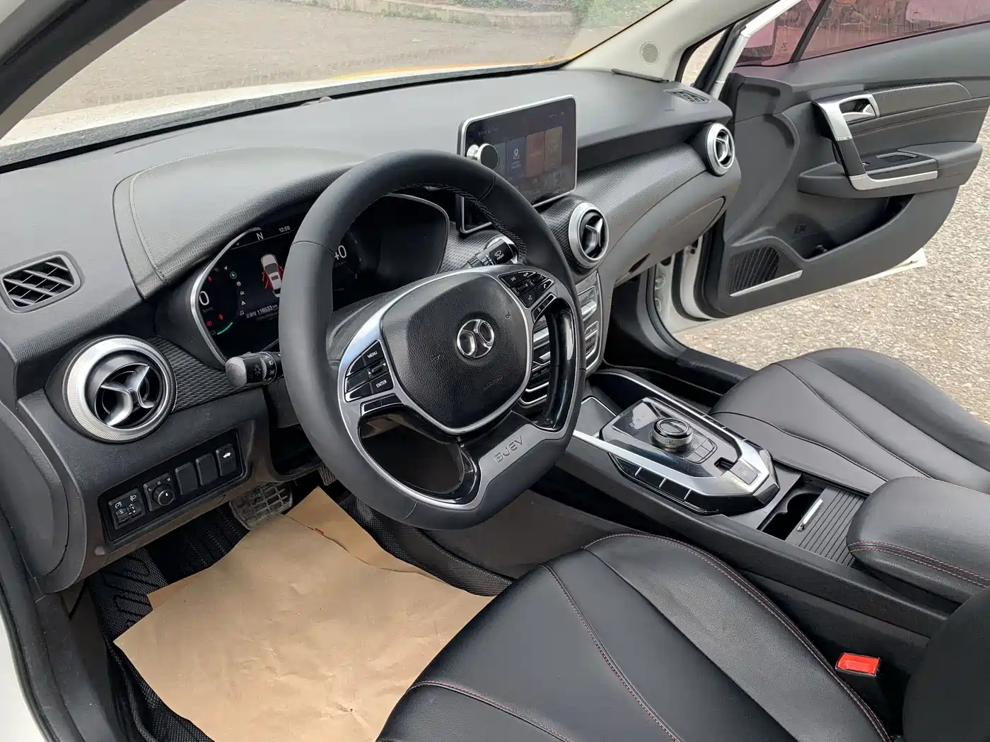 BAIC Beijing EU5 2019 2018 R500 Smart Wind Edition