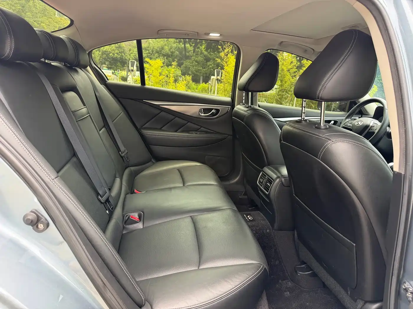 Infiniti Q50 2015 2014 3.7L Comfort Edition