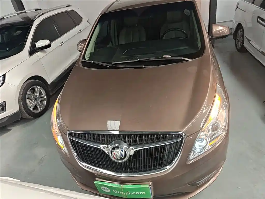 Buick GL8 2018 28T Premium Model China VI фото 3
