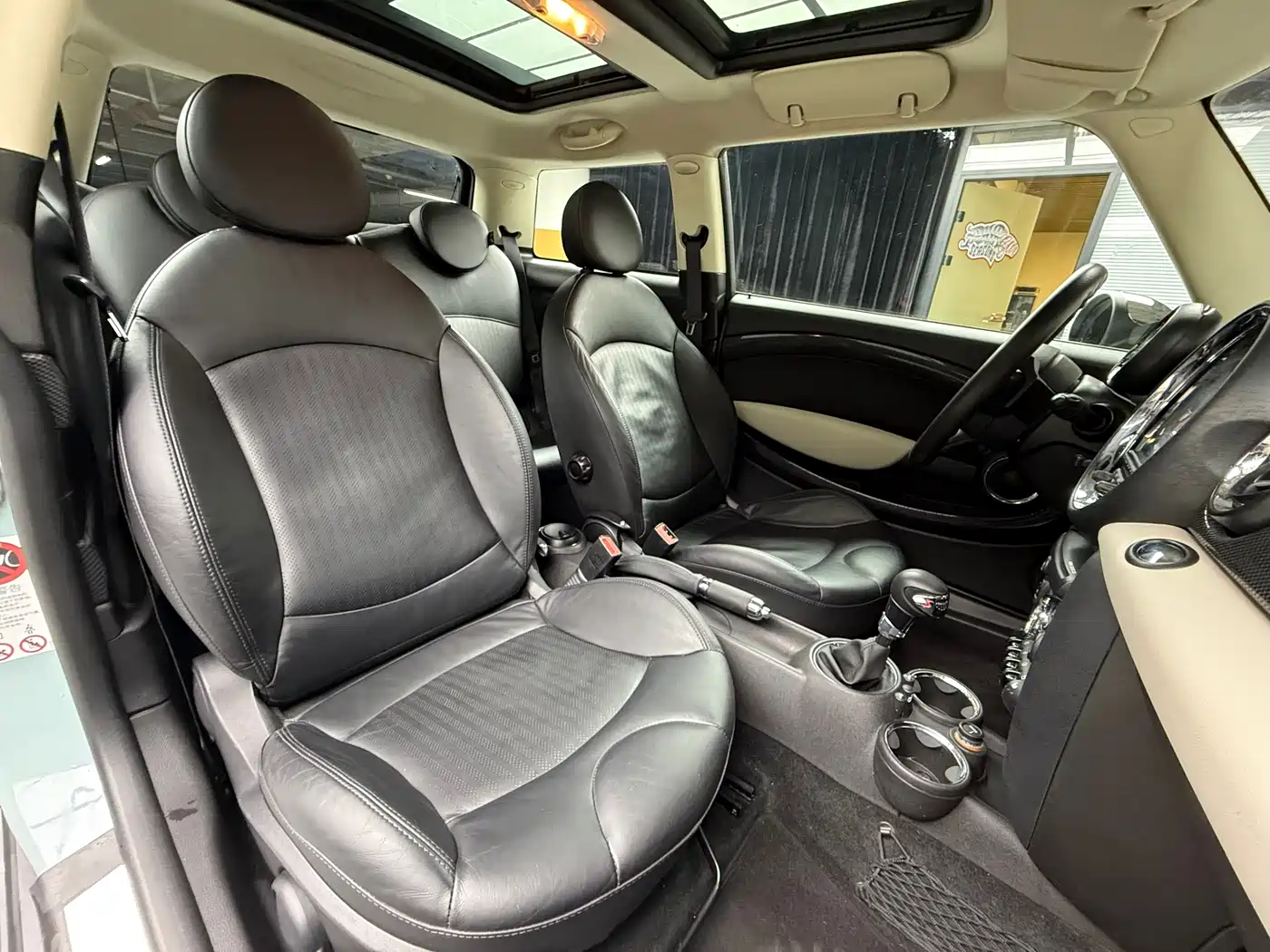 MINI 2011 Model 1.6T COOPER S фото 13