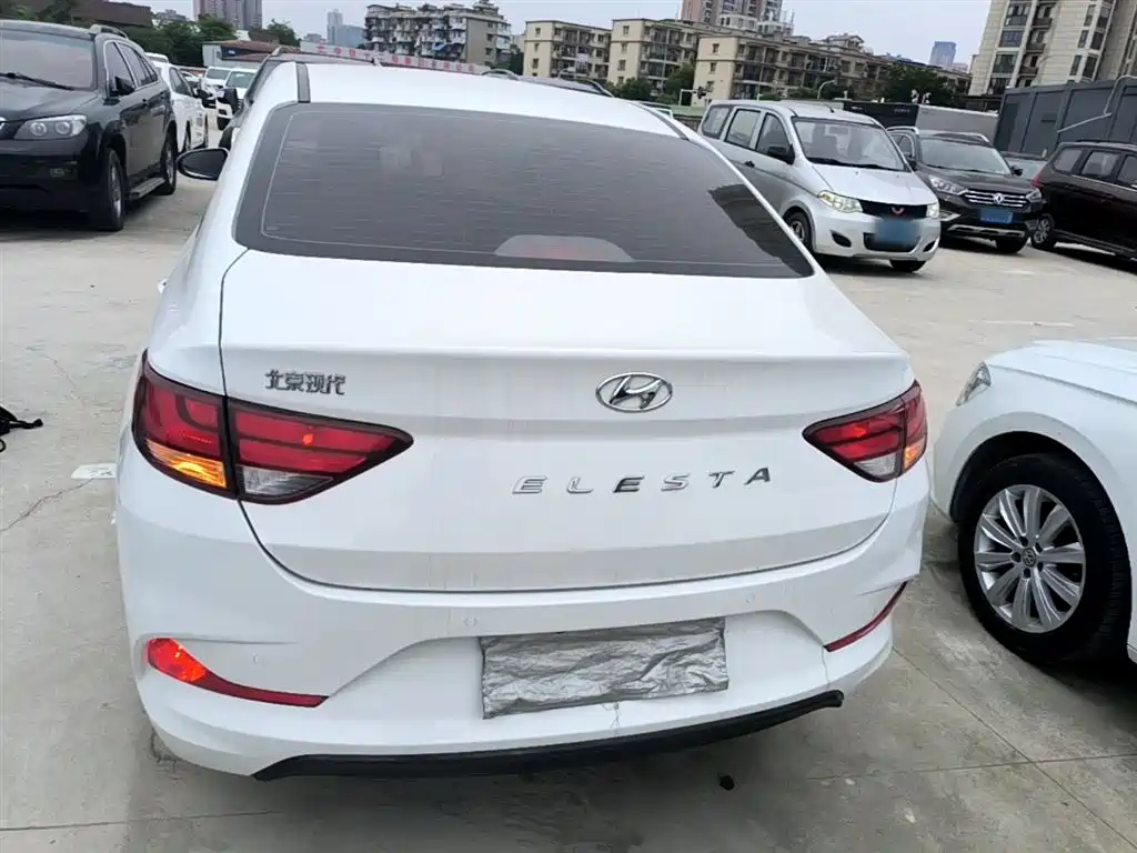 Hyundai Elantra 2020 1.6L Auto GL Pleasing Edition фото 6