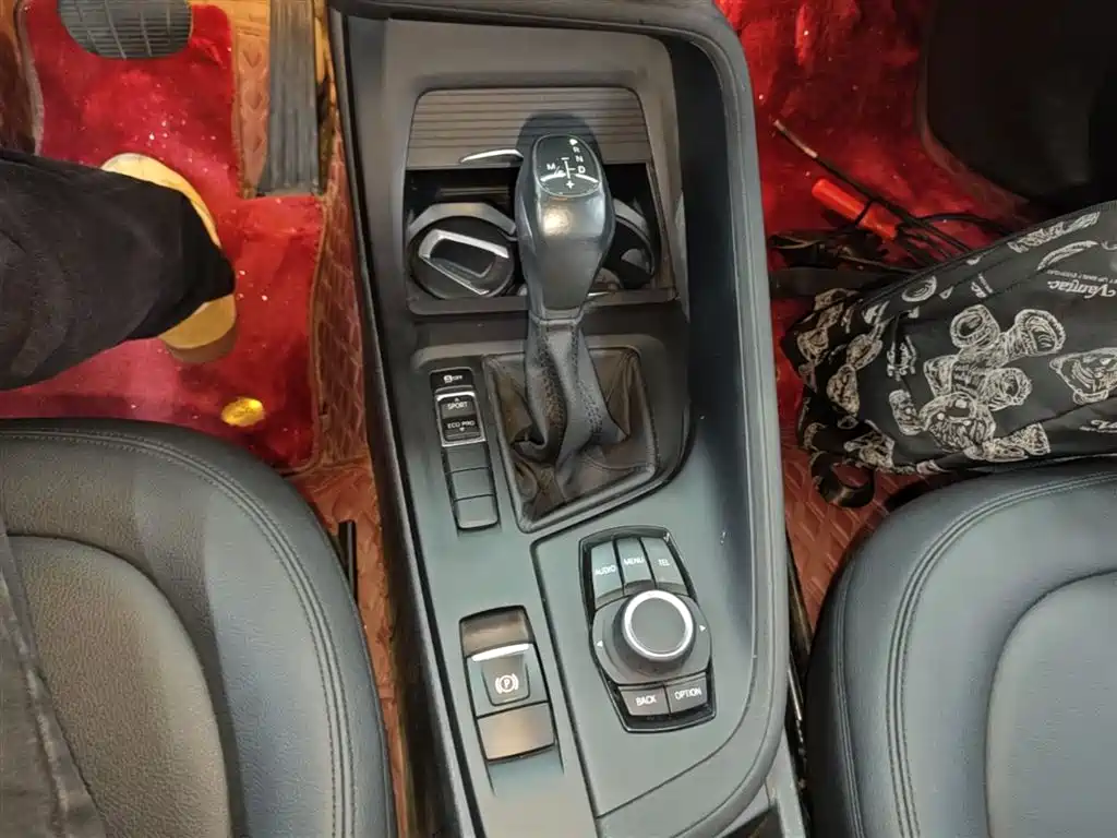 BMW X1 2016 sDrive18Li Fashion Model фото 21