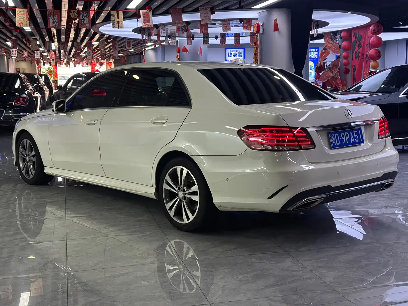 Mercedes-Benz E-Class 2015 Facelift E 200 L фото 4