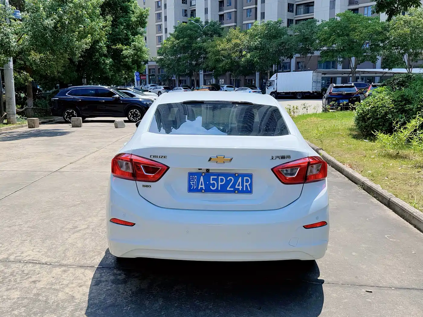 Chevrolet Cruze 2018 2018 320 Automatic Pioneer Sunroof Edition