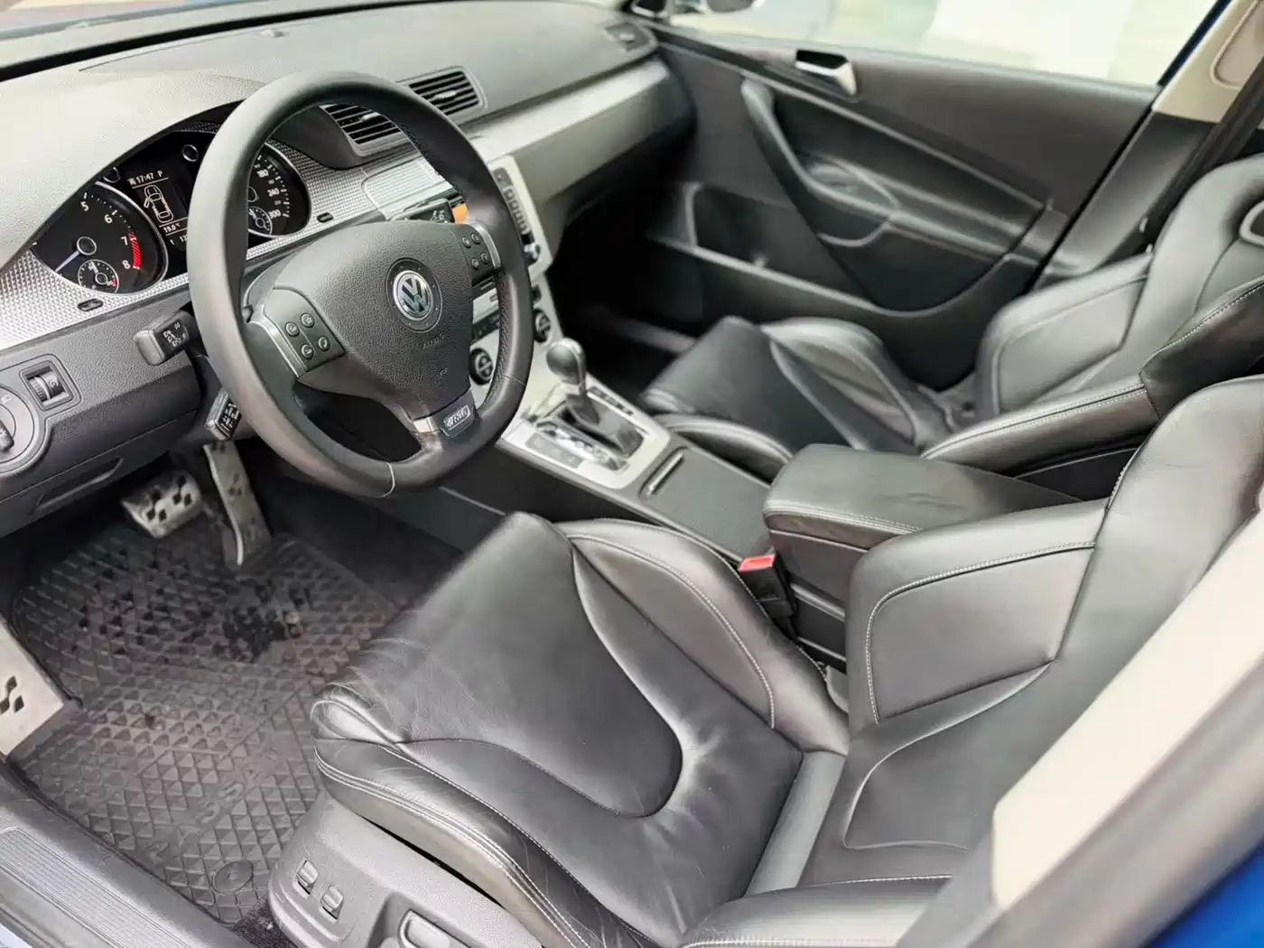 Volkswagen Passat 2008 R36 3.6 I FSI фото 6