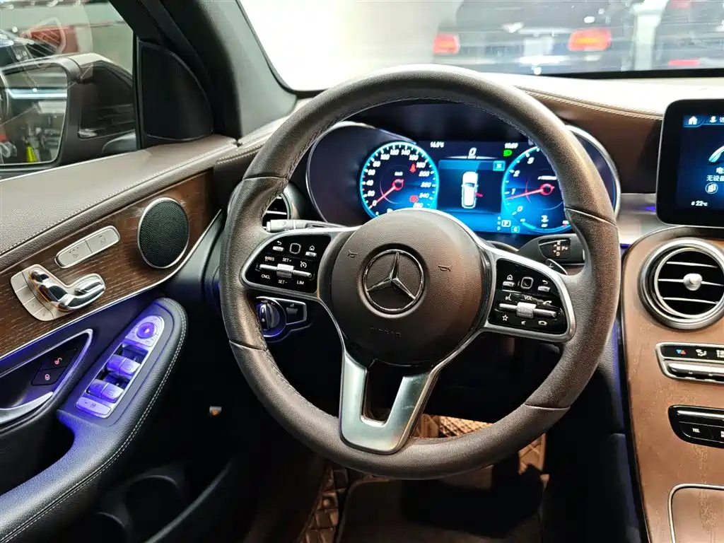 Mercedes-Benz GLC 2021 GLC 260 L 4MATIC Luxury фото 14