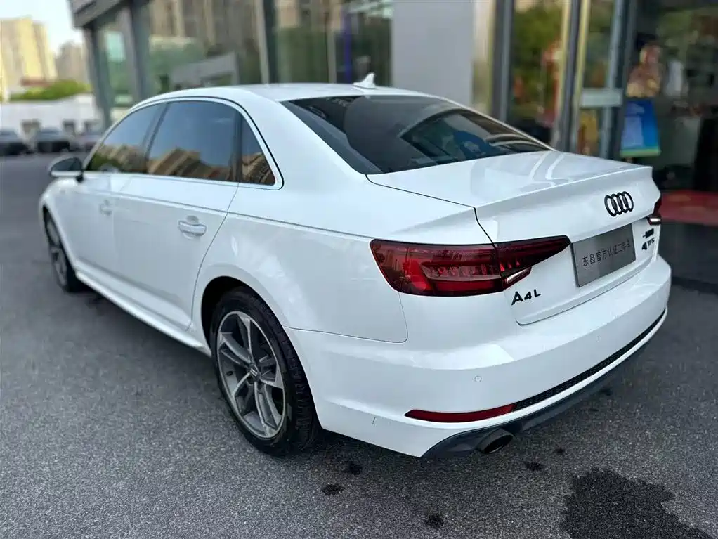 Audi A4L 2019 40 TFSI Fashion (China V) фото 11