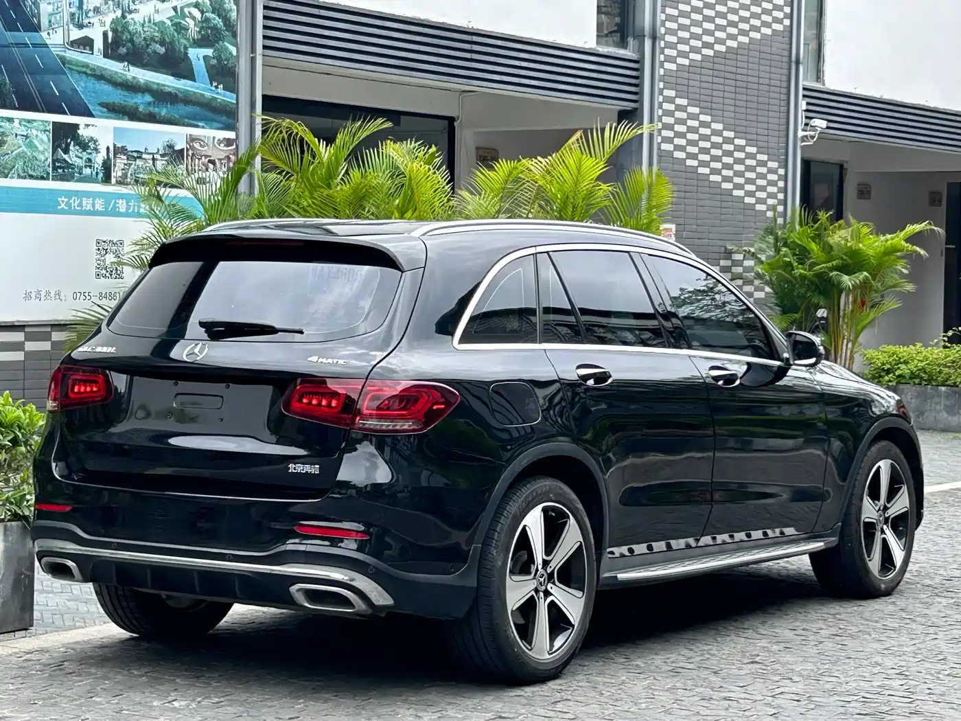 Mercedes-Benz GLC 2022 GLC 300 L 4MATIC Dynamic Collector's Edition фото 9
