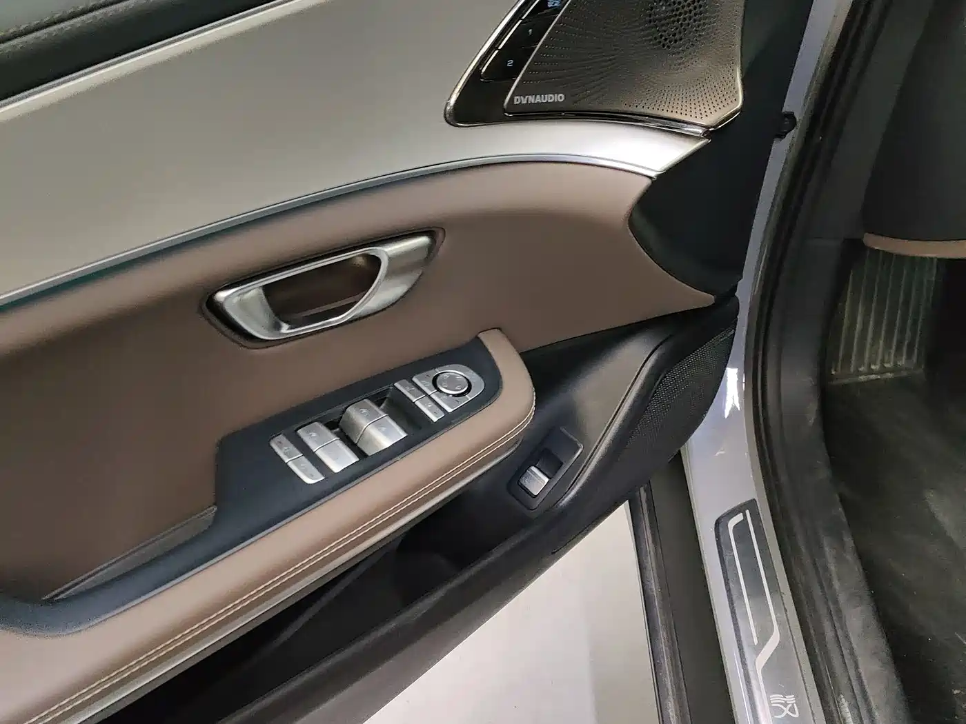 BYD Han 2025 DM-i Smart Driving Edition 125KM Honor фото 10