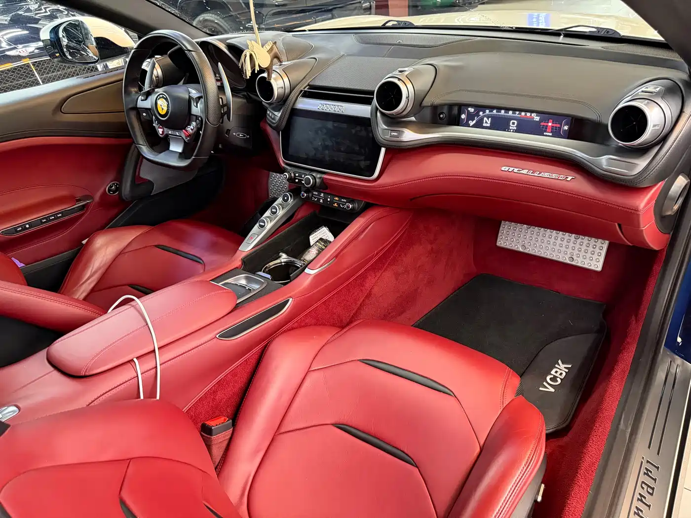 Ferrari GTC4Lusso 2018 2017 3.9T V8