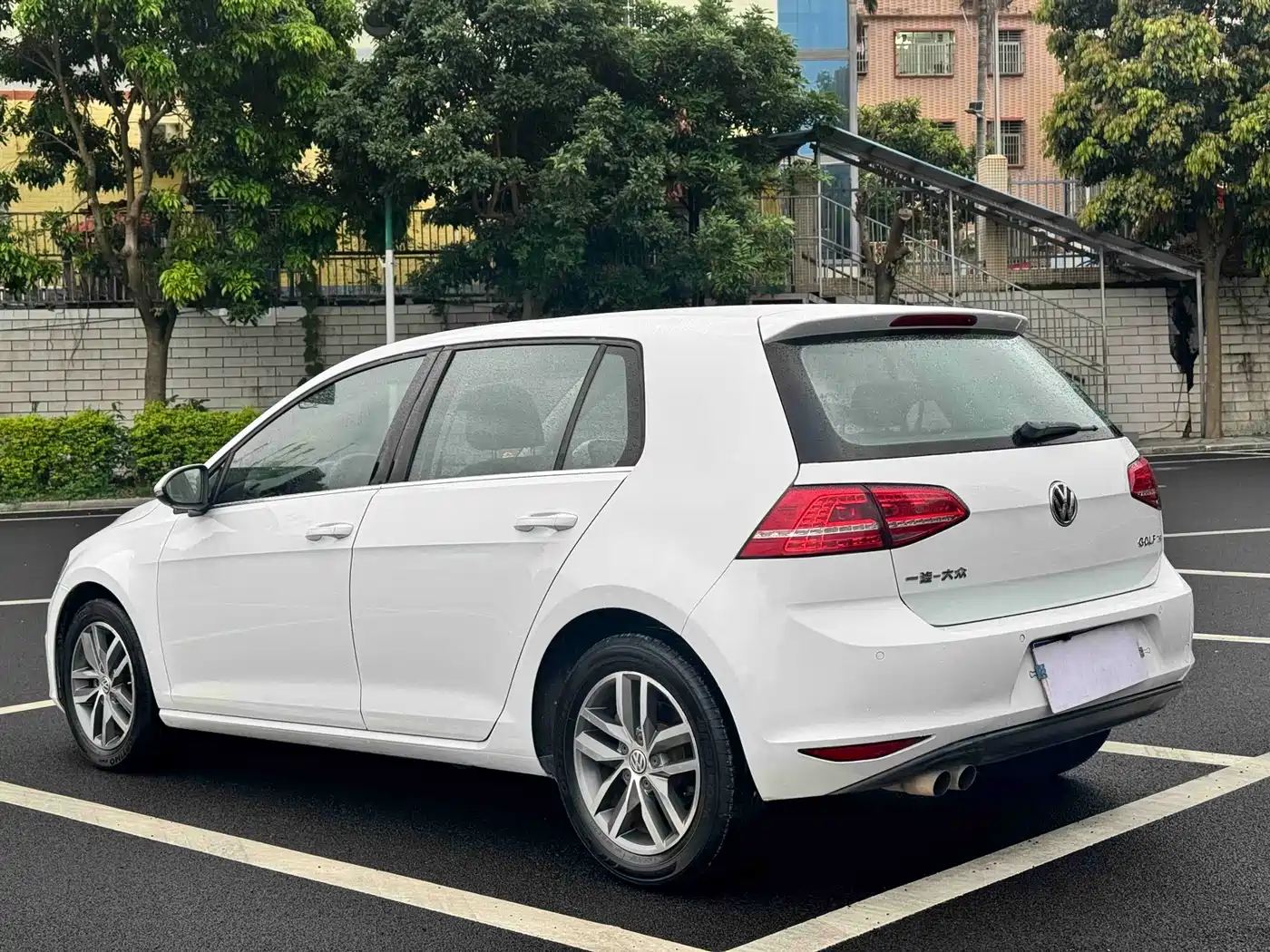 Volkswagen Golf 2016 230TSI Automatic Luxury фото 4